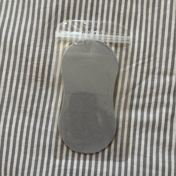 3/$50 SALE - Folklore Vinyl mitt - Picture 2 of 2